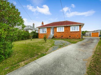 18 Vodanovich Road, Te Atatu South, Auckland