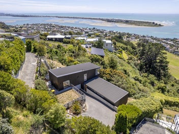 105B Moncks Spur Road, Redcliffs, Christchurch