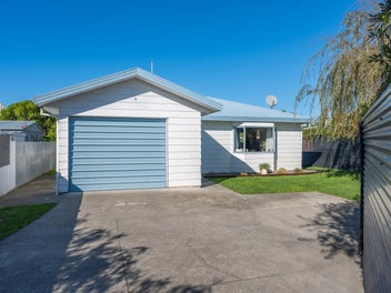 2/237 Georges Drive, Napier South, Napier