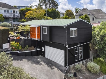 2/17 Waipa Street, Birkenhead, Auckland