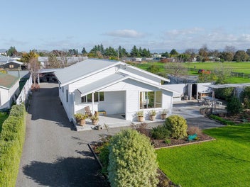2 Naples Street, Martinborough