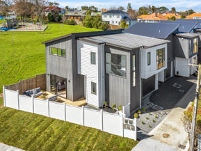 21B Montgomery Avenue, Belmont, Auckland