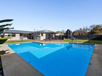 27 Glen Lynne Avenue, Queenwood, Hamilton