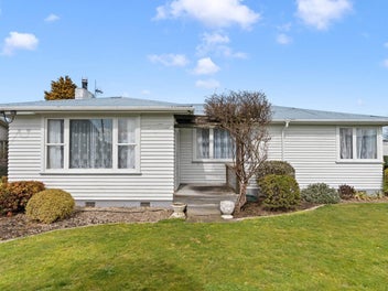 23 Montgomery Place, Lansdowne, Masterton