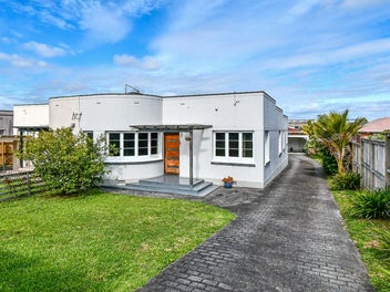 2/146 Shirley Road, Papatoetoe, Auckland