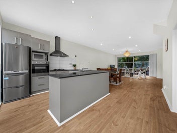 6 Kauri Drive, Takanini, Auckland