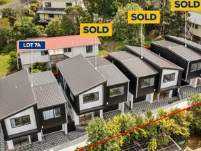 7A Thalia Place, Totara Vale, Auckland