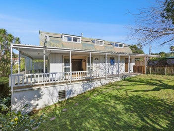 28 Montana Avenue, Murrays Bay, Auckland