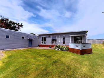 11 Ramona Avenue, Waitārere Beach, Levin