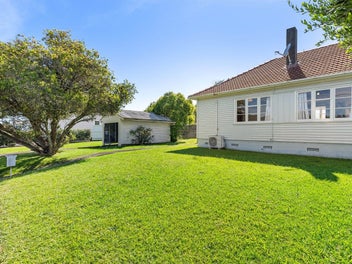 23 Clarence Road, Northcote Point, Auckland