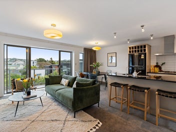 52B Mandalay Terrace, Khandallah, Wellington