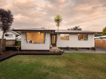 46 Elmwood Crescent, Pukete, Hamilton