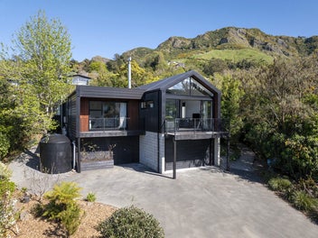 8 Merlincote Crescent, Governors Bay, Lyttelton