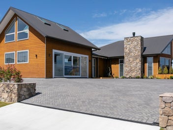 32 Wai Terrace, Wharewaka, Taupo