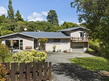 8 Radiata Grove, Brown Owl, Upper Hutt