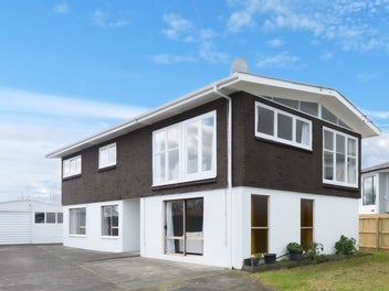 10 Chaucer Place, Blockhouse Bay, Auckland