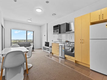 1112/17 Putney Way, Manukau, Auckland