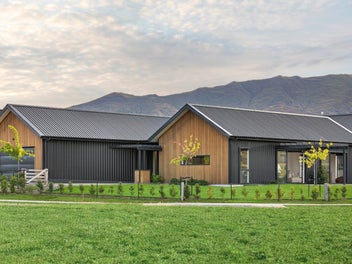 15 Bonspiel Road, Wanaka