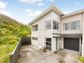 27 Comber Place, Johnsonville, Wellington