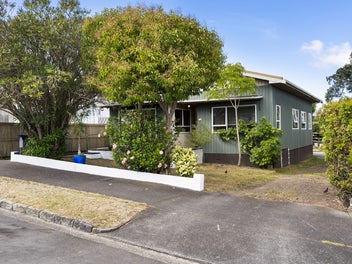 6 Weona Place, Westmere, Auckland