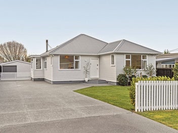 3 Leonard Place, Saint Martins, Christchurch