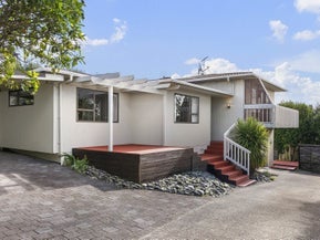 1/18 Rothesay Bay Road, Rothesay Bay, Auckland