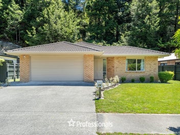 24 Aragon Grove, Kingsley Heights, Upper Hutt