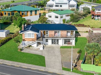 4 Bankart Street, Raglan, Raglan