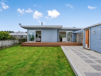 39 Pokohiwi Road, Normandale, Lower Hutt