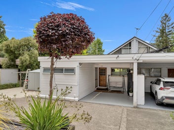 100B Grand Vue Road, Kawaha Point, Rotorua