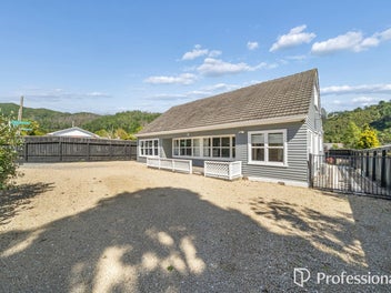 1/400 Stokes Valley Road, Stokes Valley, Lower Hutt