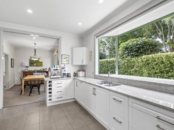 379 Fergusson Drive, Heretaunga, Upper Hutt