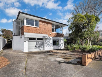 1/13 Cornwall Park Avenue, Epsom, Auckland