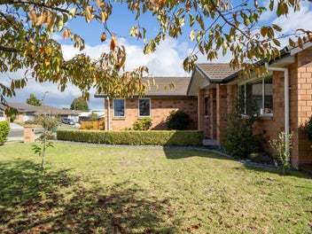 8 Alpers Ridge, Leamington, Cambridge