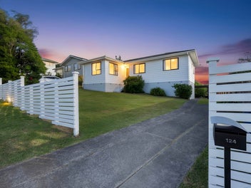 124 Solar Road, Glen Eden, Auckland