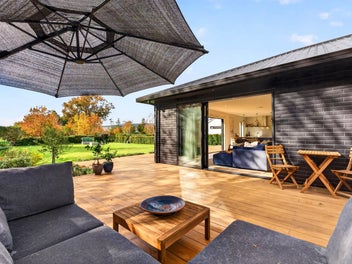 122C Monument Road, Clevedon, Clevedon