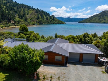 19 McCormicks Road, Whatamango Bay, Picton