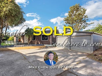 16 Ulay Place, Clover Park, Auckland