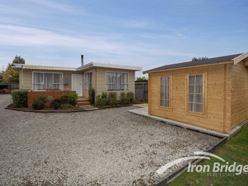 42B Main North Road, Woodend, Woodend