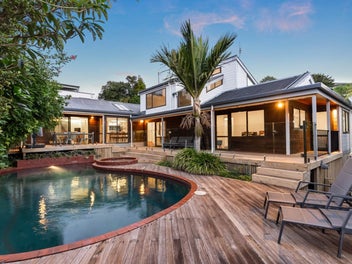 121A Kowhai Road, Mairangi Bay, Auckland