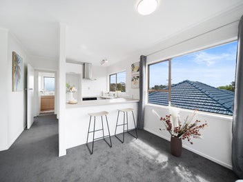 1/10 Sunnyside Road, Sunnyvale, Auckland