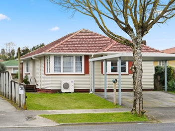 8 Mount View Road, Melville, Hamilton