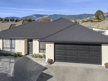 23 Malone CRES, Tasman