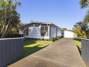 24 Mandarin Place, Half Moon Bay, Auckland