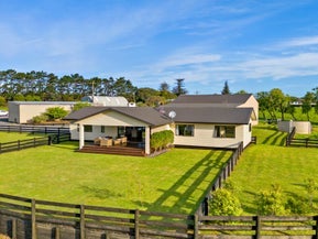 66 Brookside Road, Glenbrook