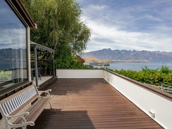 13 Lochy Road, Fernhill, Queenstown