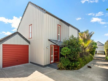 9B Eden View Road, Sandringham, Auckland