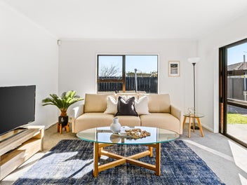 7B Neville Street, Point Chevalier, Auckland