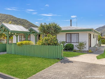 17 Huia Street, Waikawa, Picton