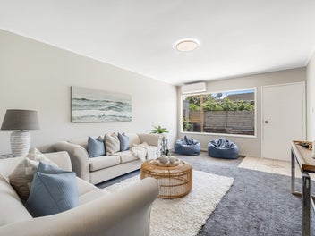 2/48 Stanniland Street, Sunnyhills, Auckland